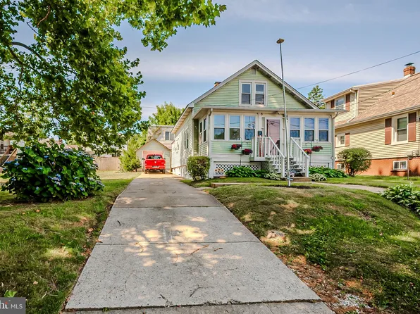 303 4th St, New Castle, DE 19720