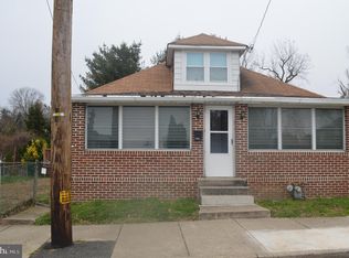 1002 Church St, Upland, PA