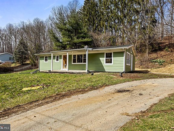 3rd image of 3424 Shady Creek Ln