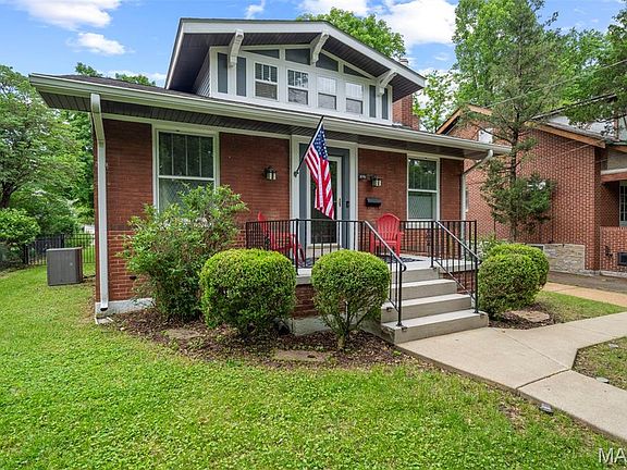 3rd image of 879 Greeley Ave