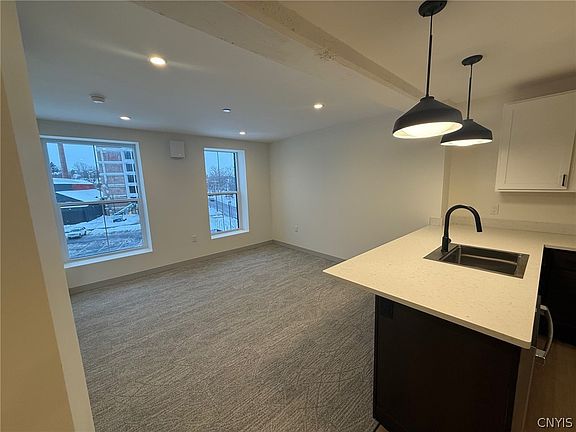 5th image of 1117 W Fayette St #301