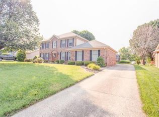 21 Pebble Hill Dr, Belleville, IL