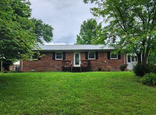 130 Hales Ln, Dowelltown, TN 37059
