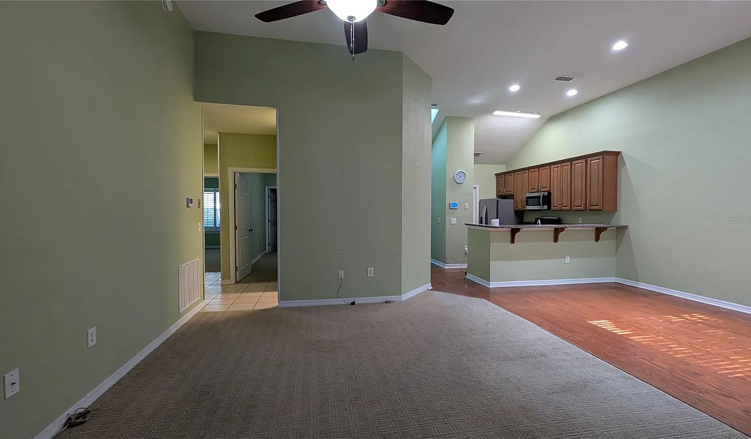 3 bed, 2.0 bath, 1650 sqft, $1,800 — Photo 2