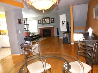 620 E Angeleno Ave APT F, Burbank, CA 91501