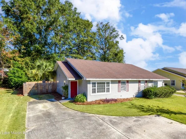 1229B Temple Cir, Alexander City, AL 35010