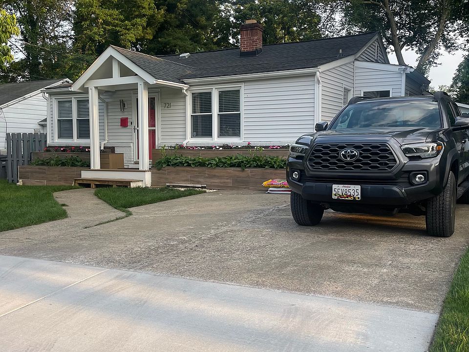 1st image of 721 Maple Ave