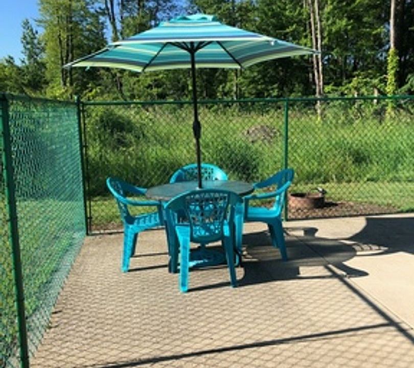 Cortland Court Apartments 273 273 Maplewood Dr Cortland OH Zillow