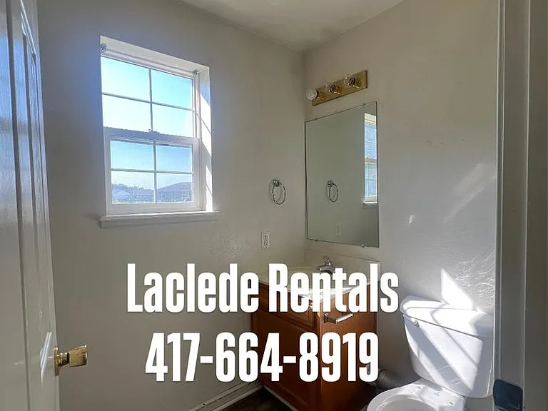1137 Glenridge St — Photo 5