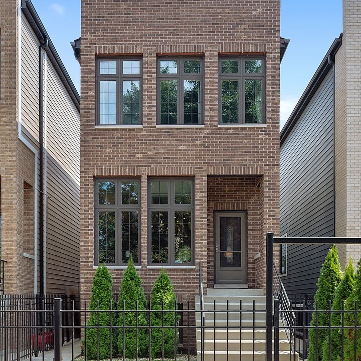 1st image of 3409 S Calumet Ave