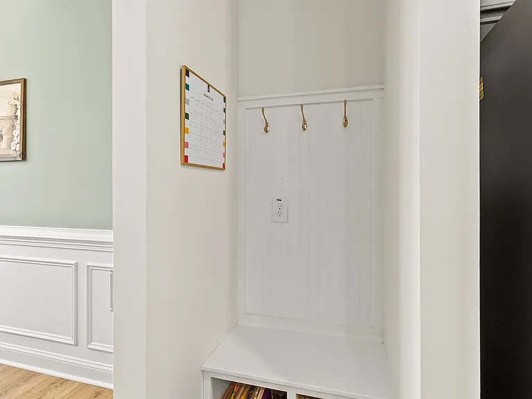 216 Bunting Dr — Photo 17