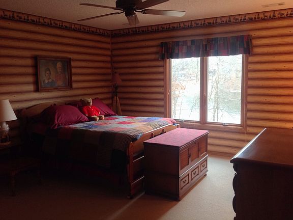 Lower level bedroom