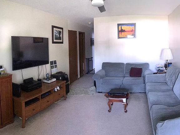 4th image of 203 Aster Dr