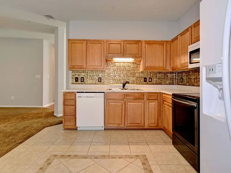 405 Dorothy Dr — Photo 14