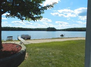 518 Island View Dr, Traverse City, MI 49696