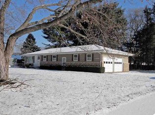 55830 Cedar Rd, Mishawaka, IN 46545