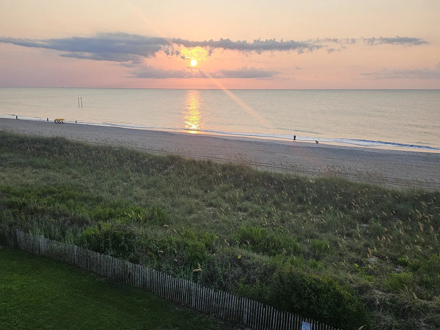 2 bed, 1000 sqft, $1,700 — Photo 1