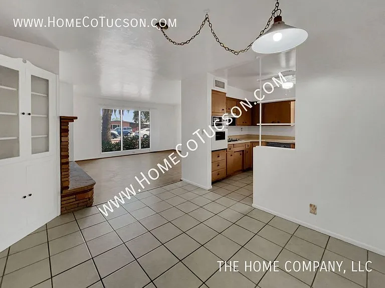 3238 E Hawthorne St — Photo 10