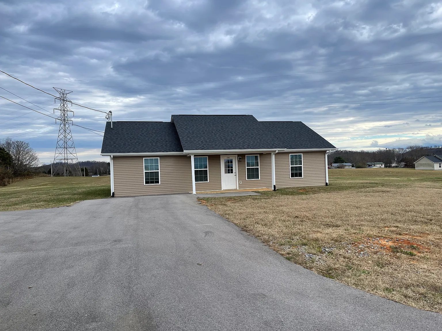 3 bed, 1232 sqft, $1,850 — Photo 4