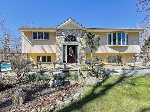 38 Baldwin Drive, Wappingers Falls, NY 12590