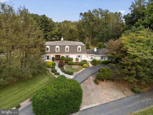 645 Seneca Rd, Great Falls, VA 22066