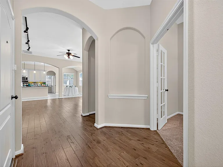 146 Kinnerly Peak Pl — Photo 8