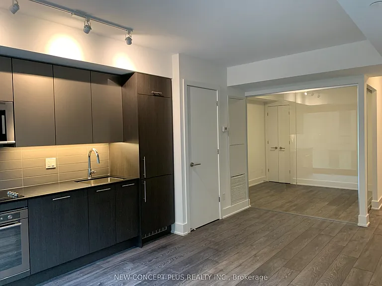 403 Church St #413 — Photo 5