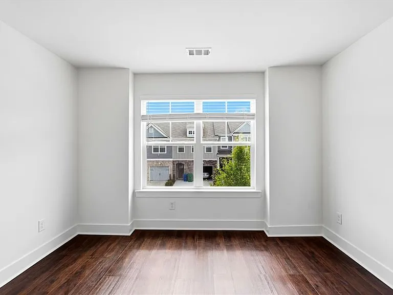 1881 Plainsboro Dr — Photo 11