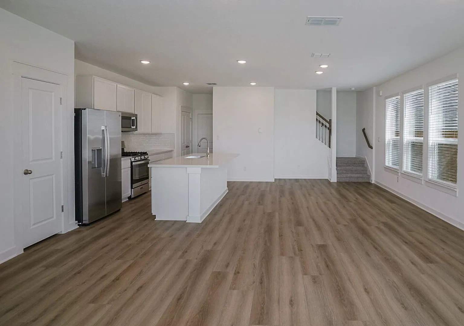 124 Hartson Dr, Taylor, Tx 76574 **Brand New Construction** — Photo 4