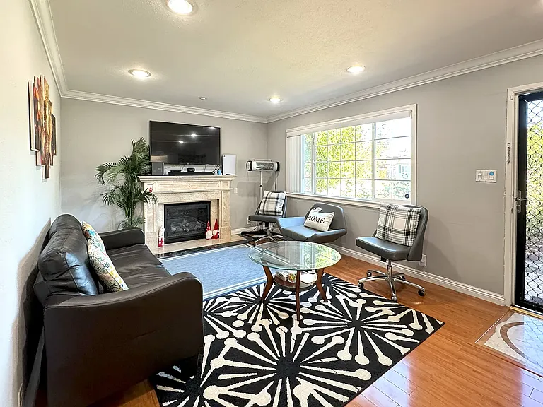 36681 Bishop St — Photo 1