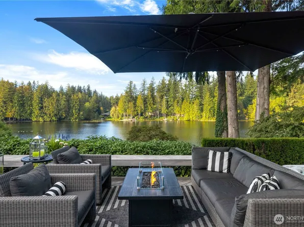 2061 E Beaver Lake Drive SE, Sammamish, WA 98075