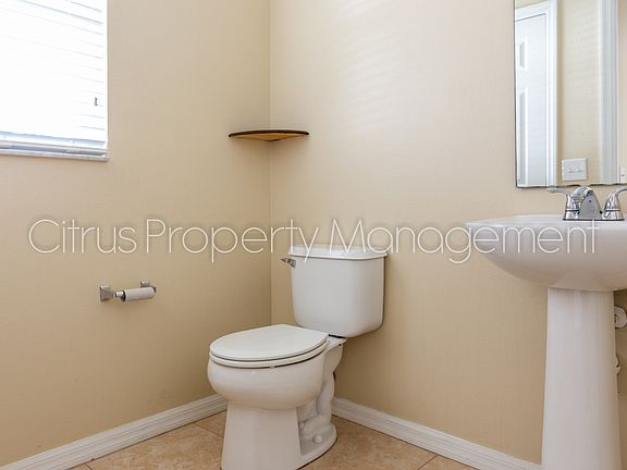 4th image of 321 Winter Nellis Cir