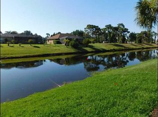 29 Medalist Cir, Rotonda West, FL 33947