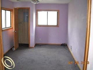 4th image of 3071 Stirling Ave