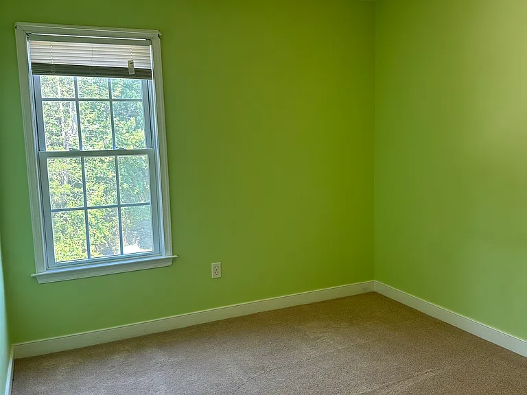 2108 Chaucer Ct — Photo 9