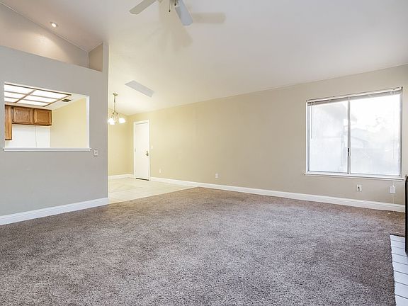 5th image of 7714 Harvest Woods Dr