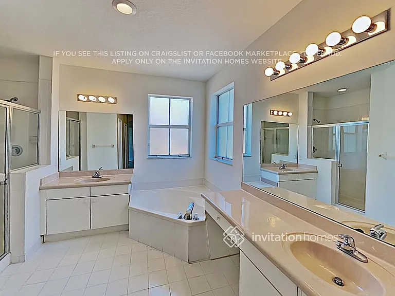 12141 SW 122nd Path — Photo 17