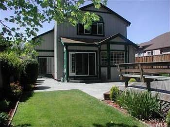 2nd image of 121 White Oak Cir
