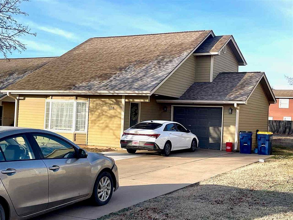 1st image of 108 S Wedgewood Dr