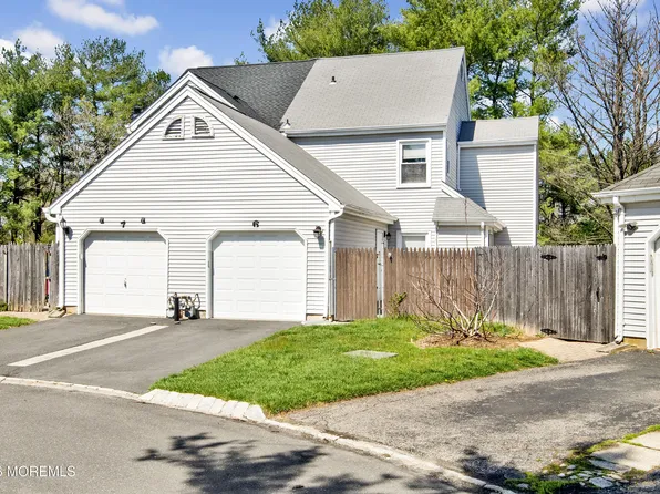 6 Stowe Court, Freehold, NJ 07728