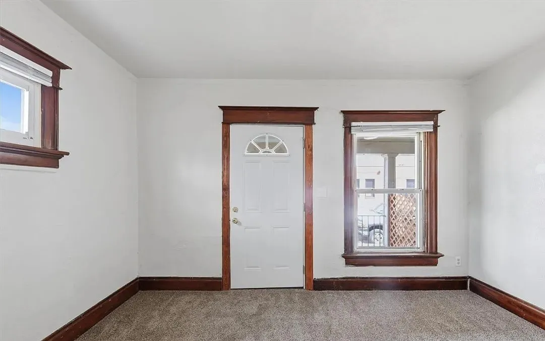 3 bed, 1676 sqft, $1,200 — Photo 4