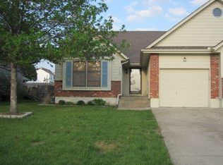 749 SE Claremont St, Lees Summit, MO 64063