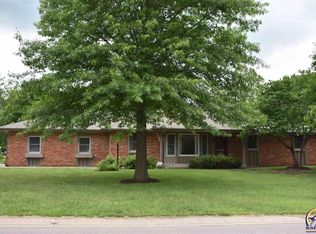 3031 SE Skylark Dr, Topeka, KS 66605