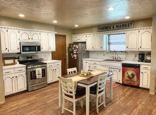 413 Freehome, Calumet, OK 73014