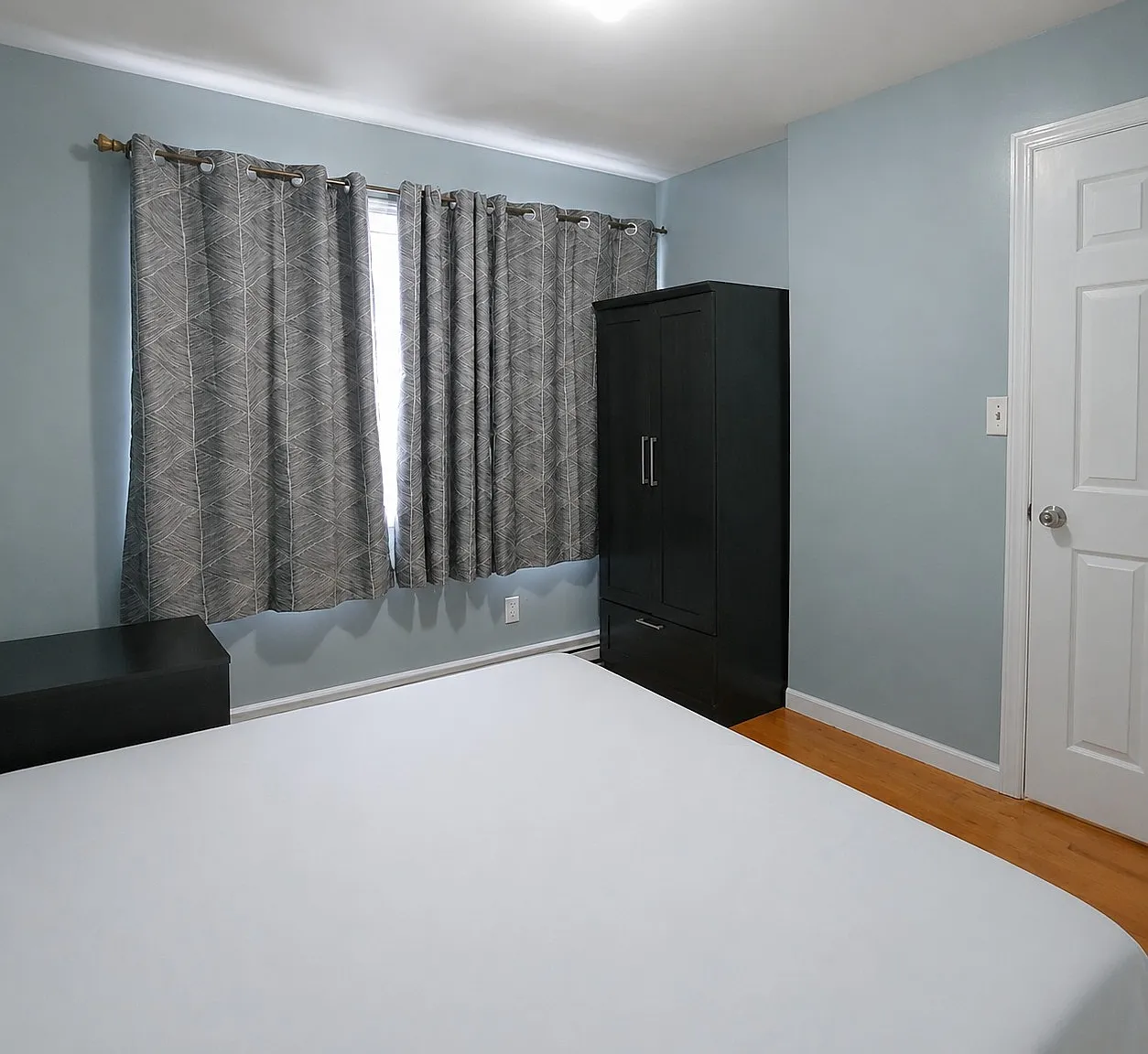 1071 Intervale Ave — Photo 2