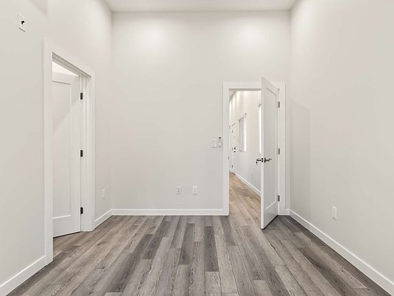 2nd image of 2336 Scarff St #17-1/2