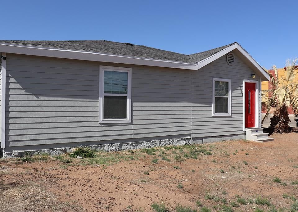 1st image of 204 Ellis Dr