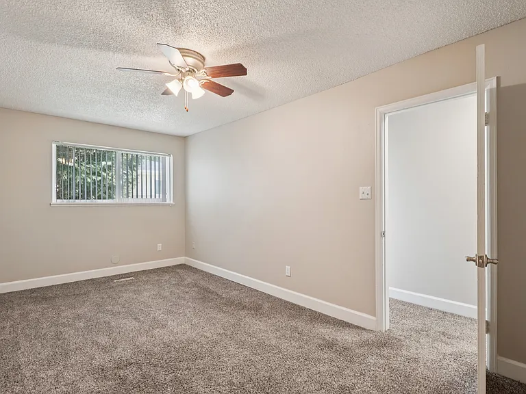 Aspen Townhomes — Photo 15