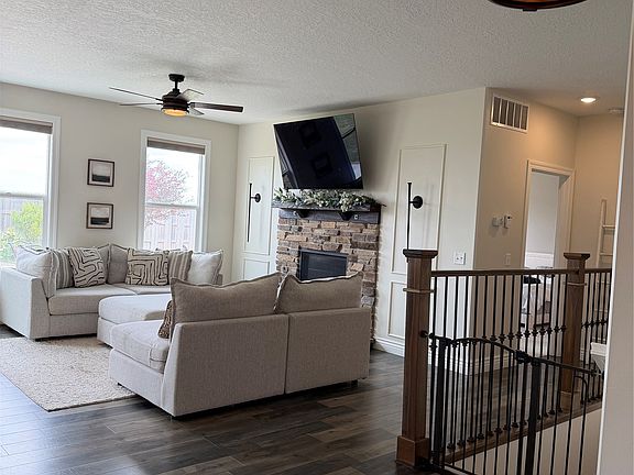 3rd image of 2274 Stetson Way