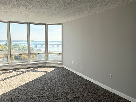 3rd image of 250 E Harbortown Dr Floor 14